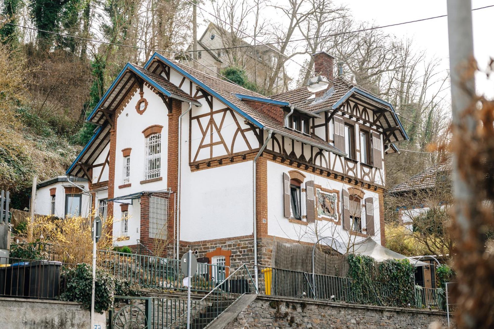 Bismarck Apt Mit Schoenem Balkon Bad Ems Bagian luar foto
