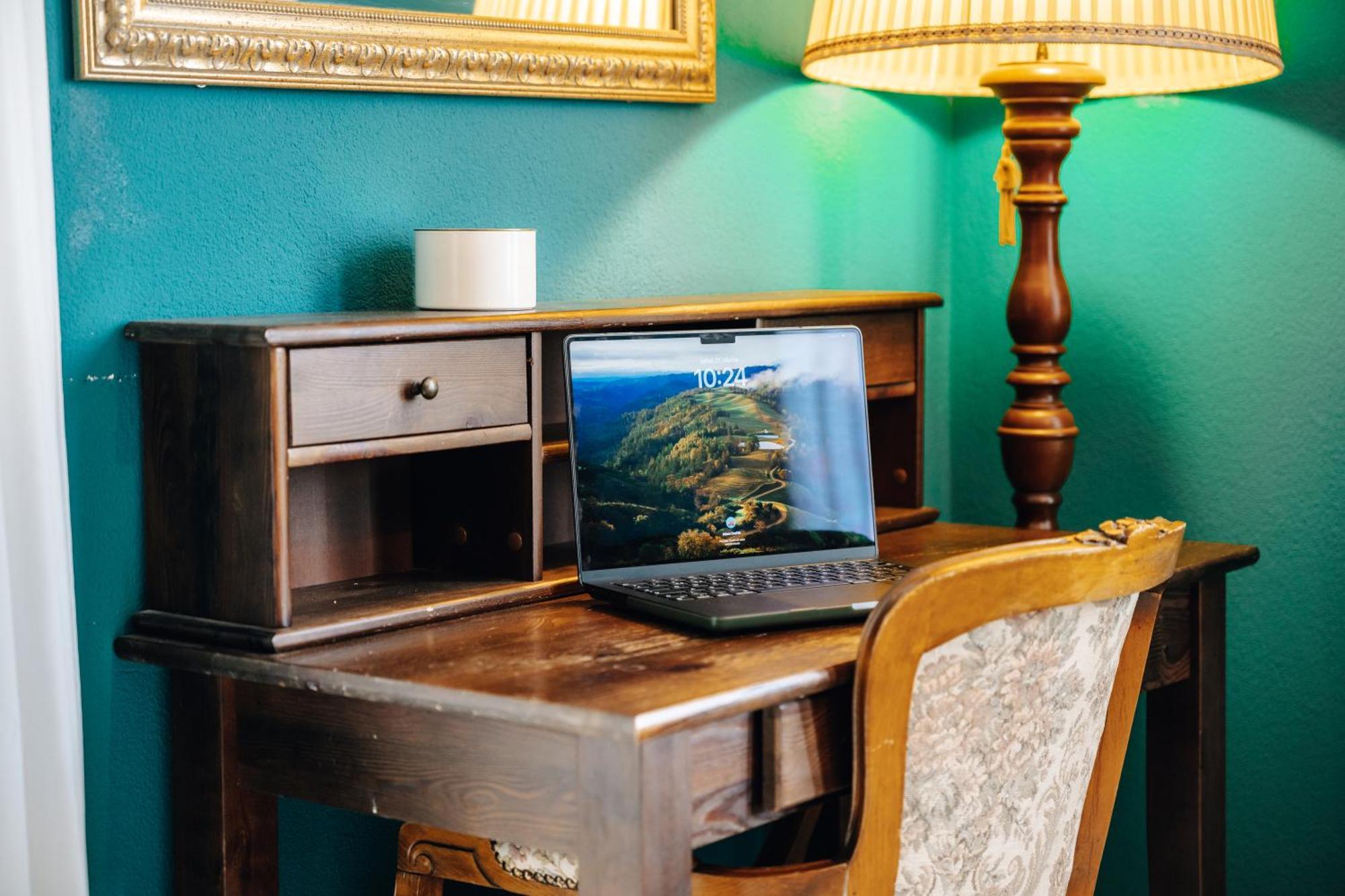 Bismarck Apt Mit Schoenem Balkon Bad Ems Bagian luar foto